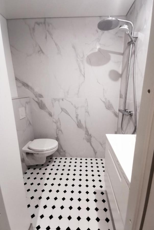Tolstoi Scandinavian 1 Bedroom Apartment + Free Parking Tartu Exteriör bild