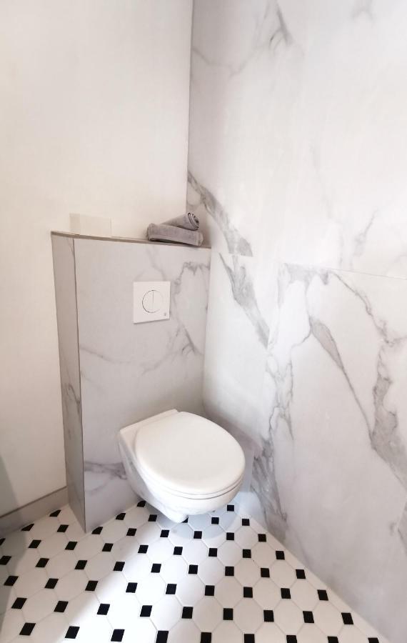 Tolstoi Scandinavian 1 Bedroom Apartment + Free Parking Tartu Exteriör bild
