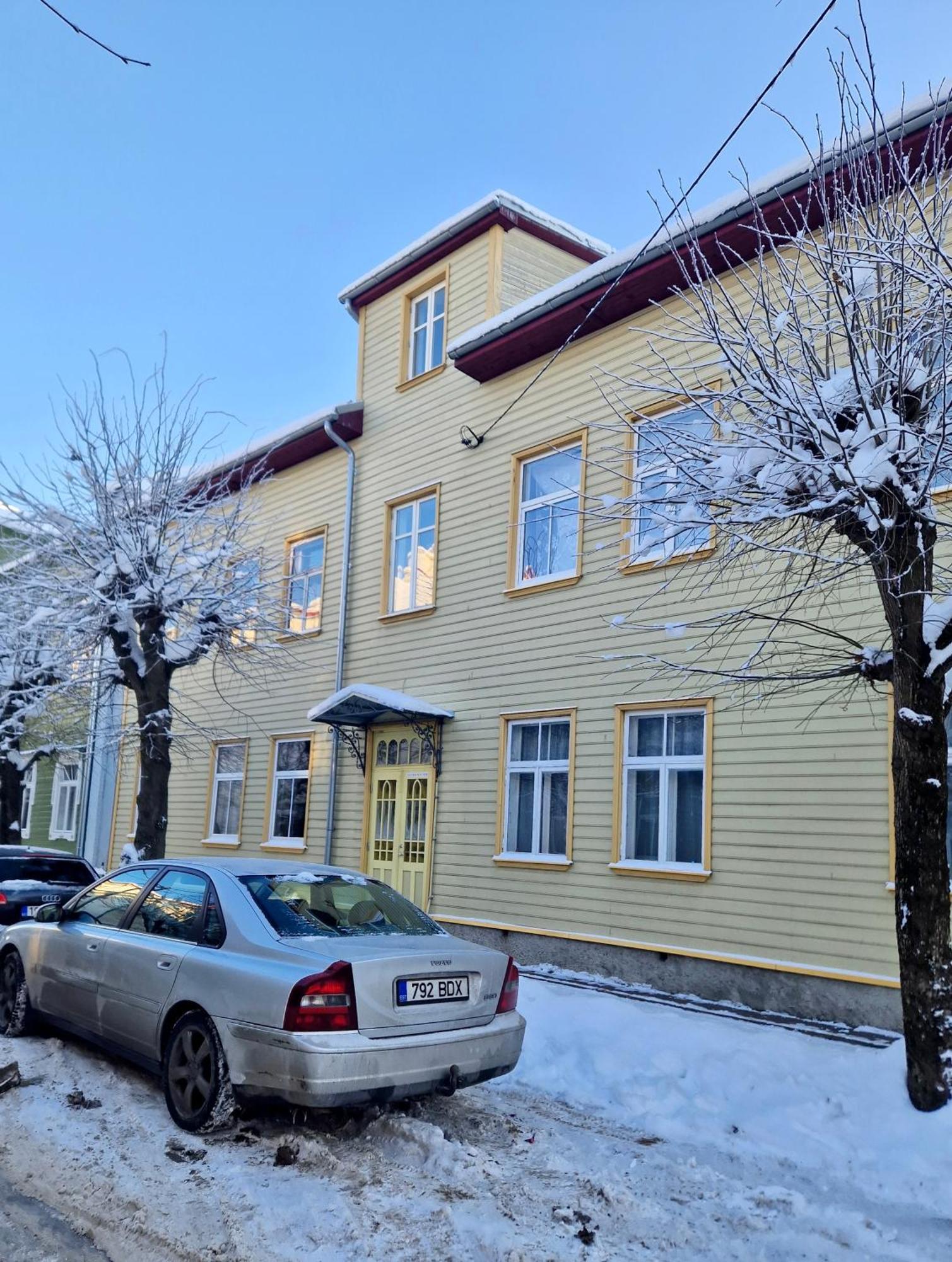 Tolstoi Scandinavian 1 Bedroom Apartment + Free Parking Tartu Exteriör bild